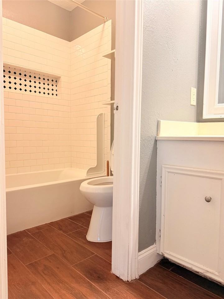 320 Willowick St #320 - Photo 6 of 30