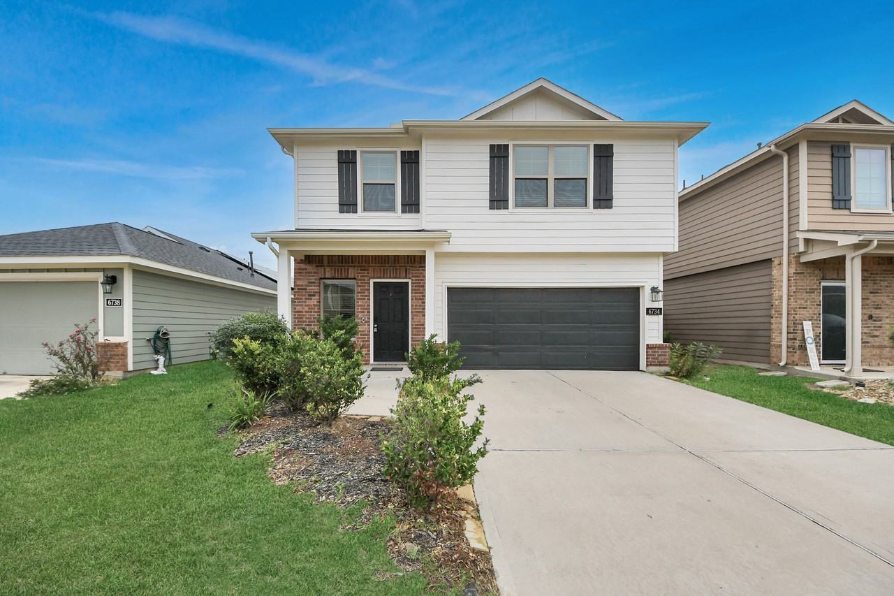 6734 Scarlet Sagebrush Street #6734 - Photo 4 of 39