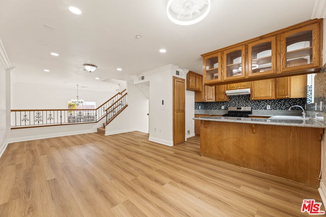 11738 Valley View Ave #11738-1 - Photo 7 of 34