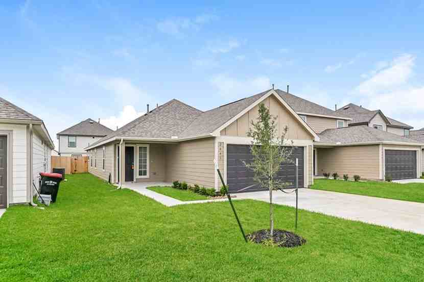 2441 Flathead Dr #2441 - Photo 3 of 18