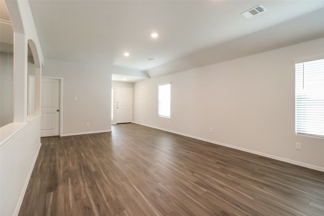 13466 Musky Dr #13466 - Photo 3 of 17