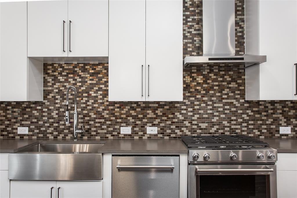 1732 Ashland Ave #1732 - Photo 4 of 27