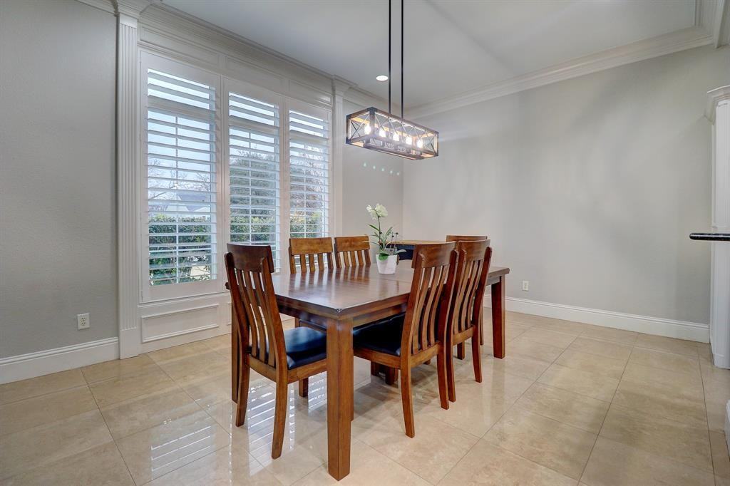 5606 Pershing Ave #5606 - Photo 4 of 10