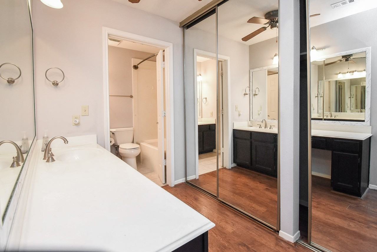 9107 Wallingham Ct #9107 - Photo 4 of 25