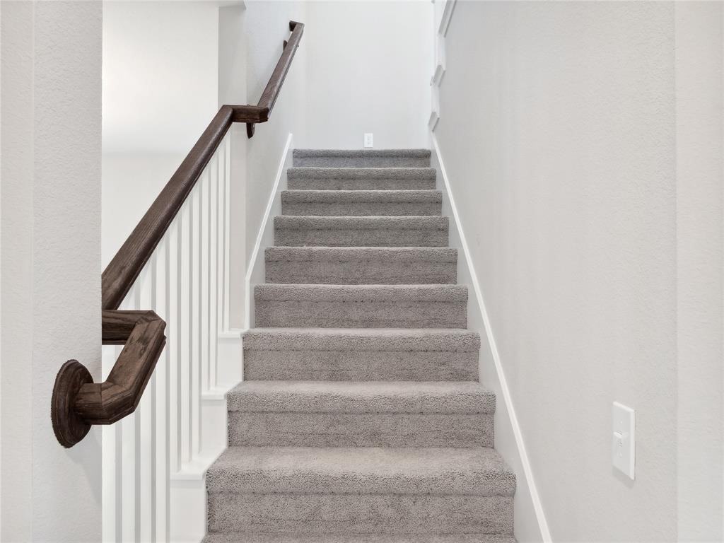 10630 Shimmer Bluff Ln #10630 - Photo 6 of 8