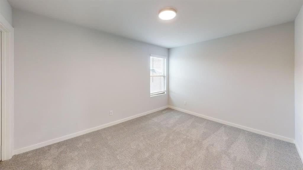 682 Briar Dr #682 - Photo 3 of 27