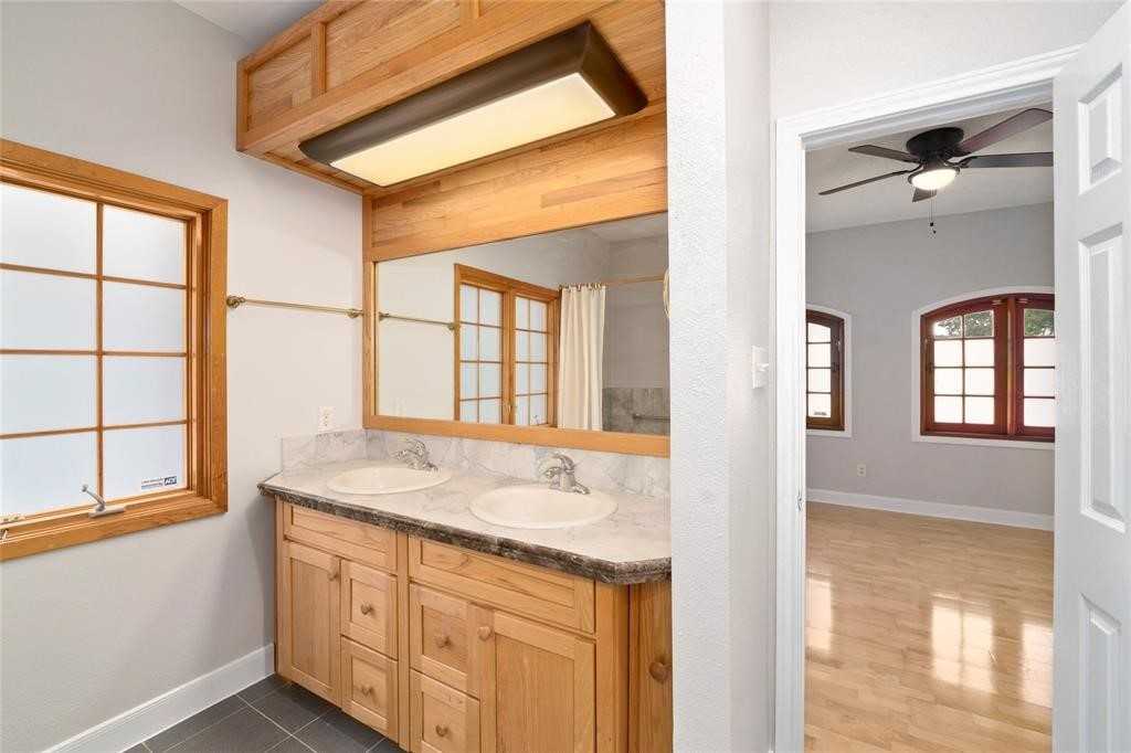 6303 Lugary Dr #6303 - Photo 4 of 14