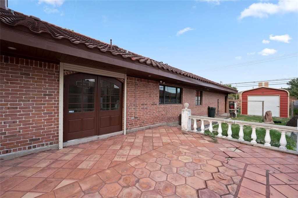 6303 Lugary Dr #6303 - Photo 5 of 14