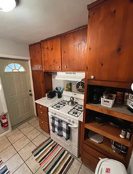 1239 Nw 9th Ave #A - Photo 3 of 11