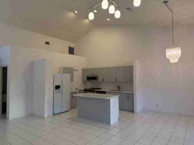 5790 Coach House Cir #5790G - Photo 3 of 26