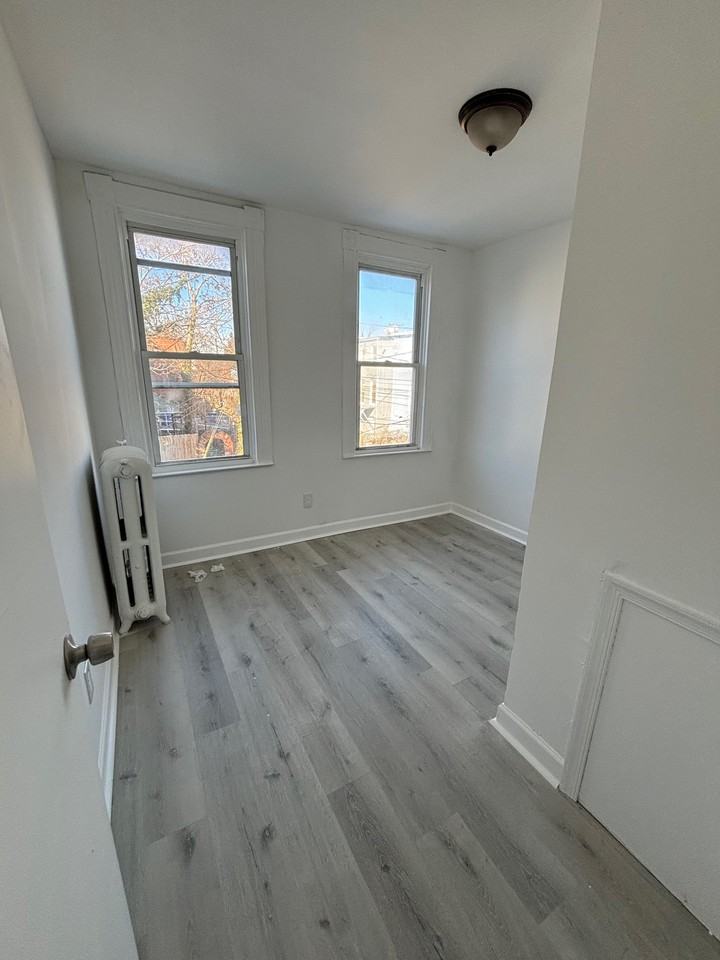 4018 Massachusetts Ave #1 - Photo 7 of 21