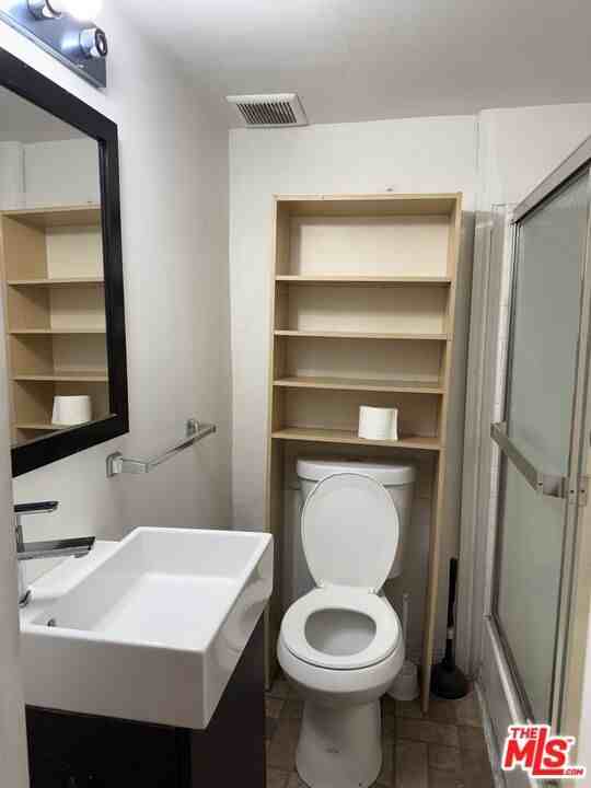 805 E 21st St #805-1 - Photo 7 of 8