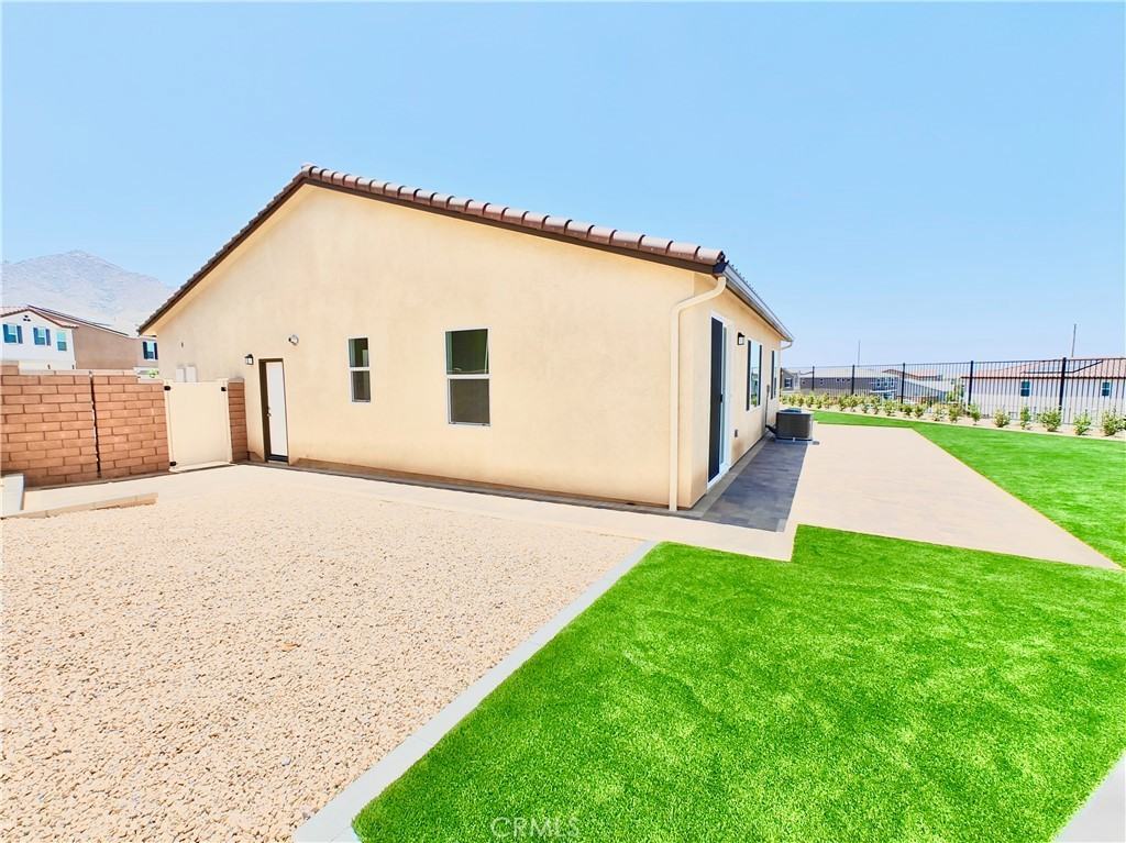 20154 Patchfield Dr #20154 - Photo 4 of 17