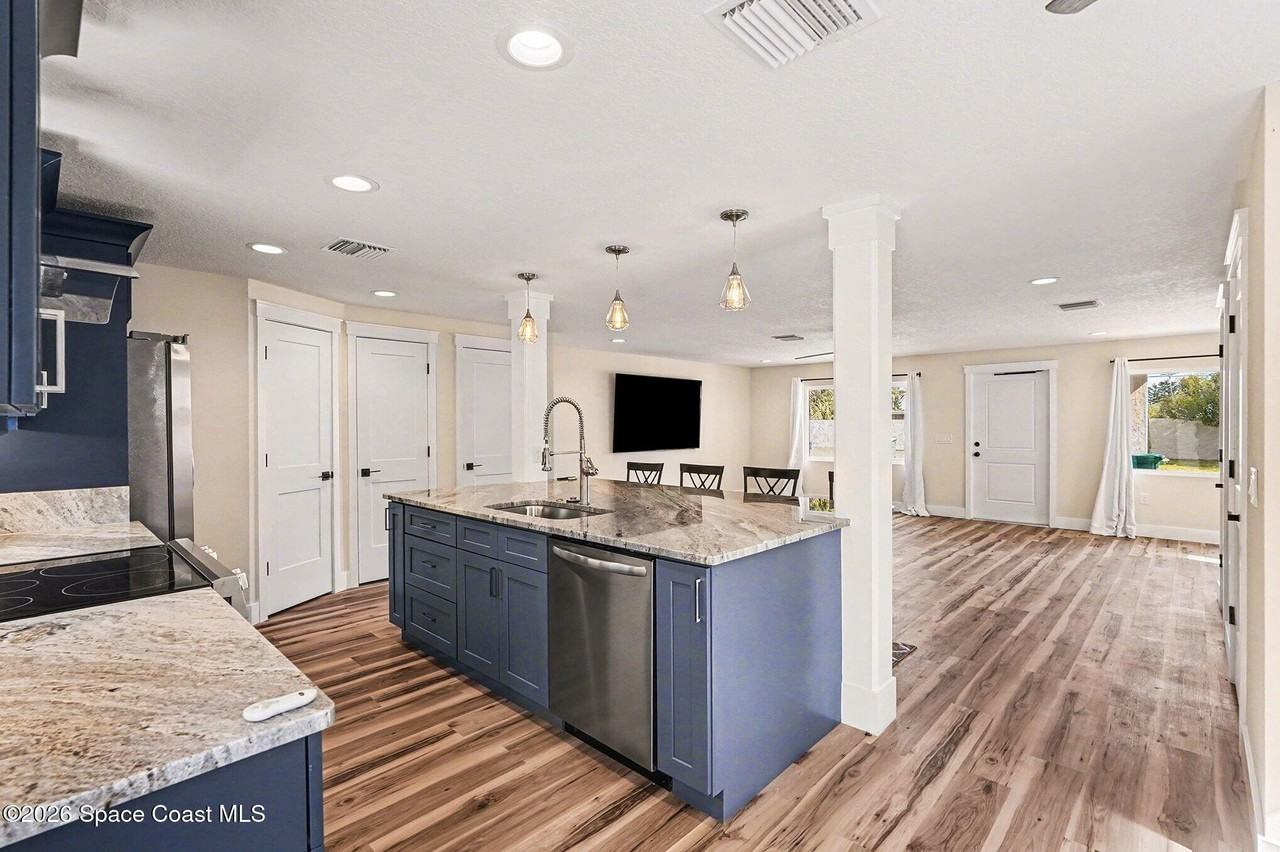 1280 N Highway #1280D - Photo 2 of 29