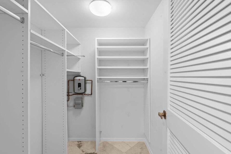 451 Greensward Ln #451201B - Photo 3 of 12