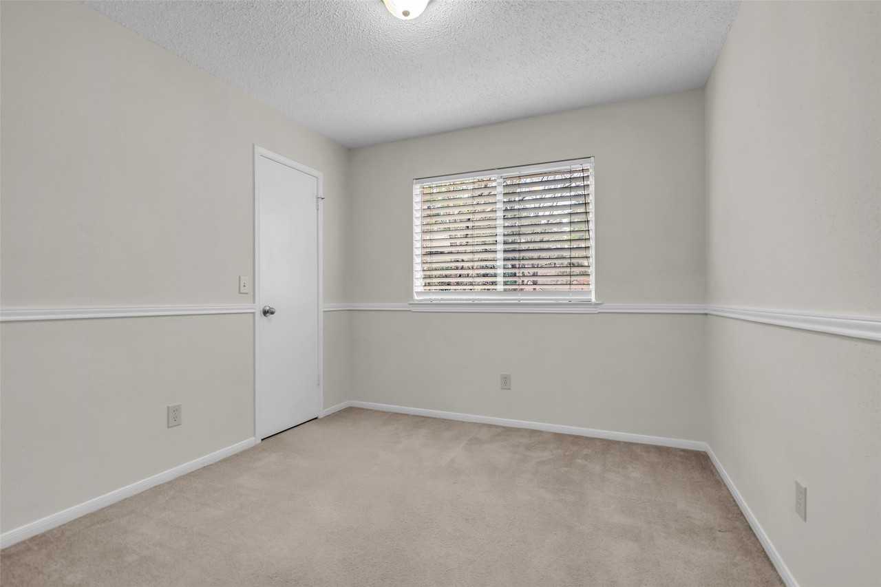 10 Treadwell Ct #10 - Photo 3 of 35