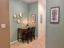 featured image of W Diamond St