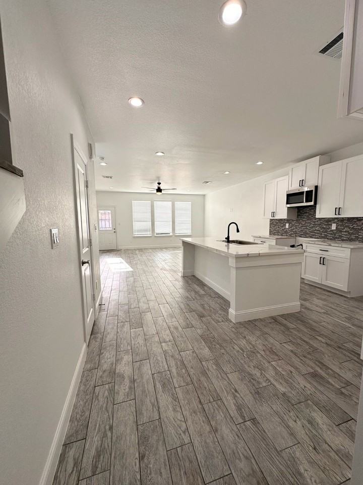 7710 Darnay Dr #7710A - Photo 5 of 33