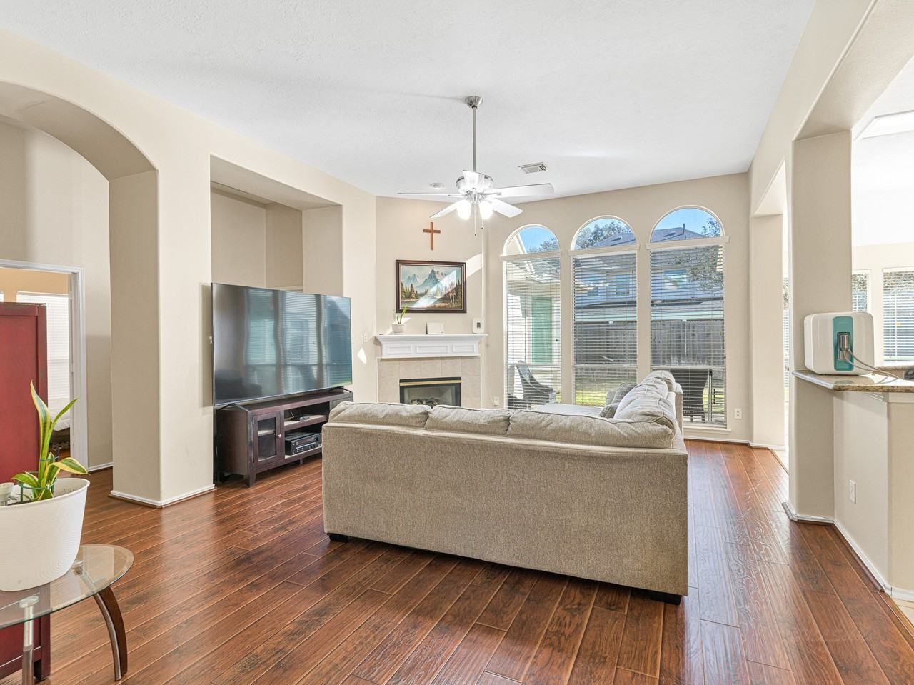 3319 Shadowbark Dr #3319 - Photo 2 of 35