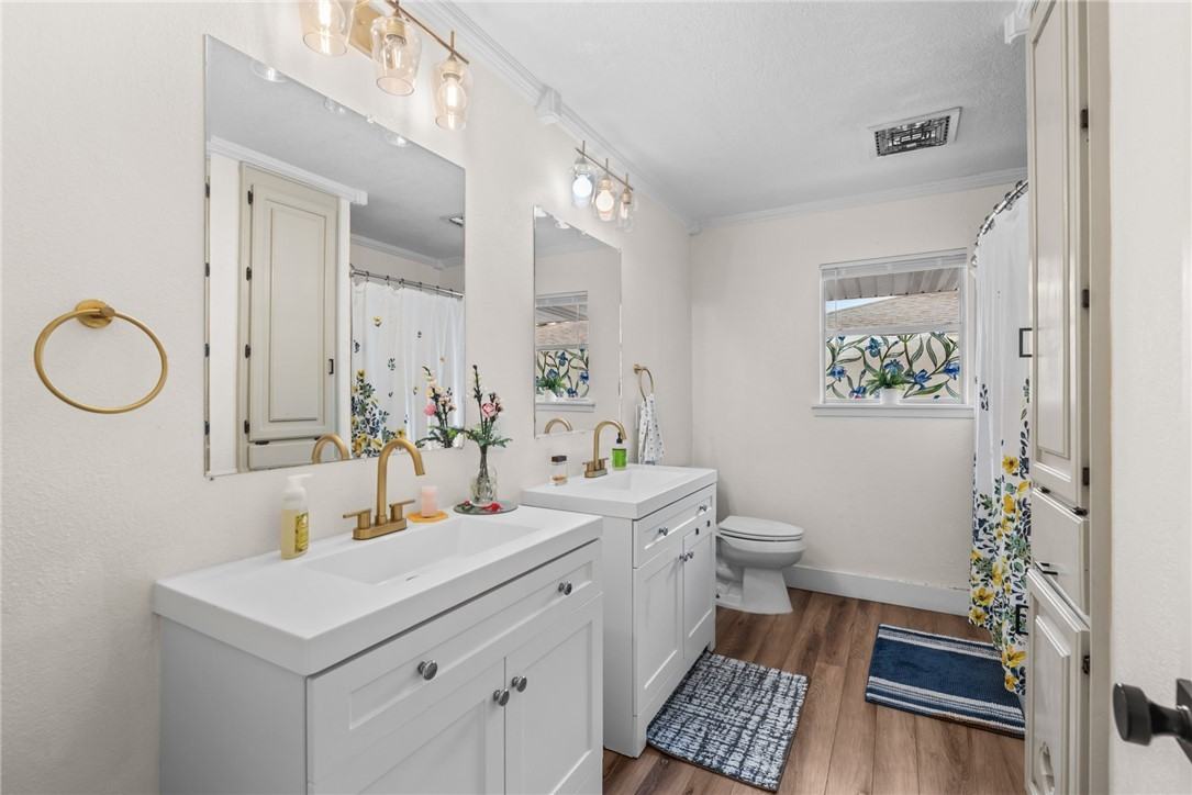 10714 Glenwood St #10714