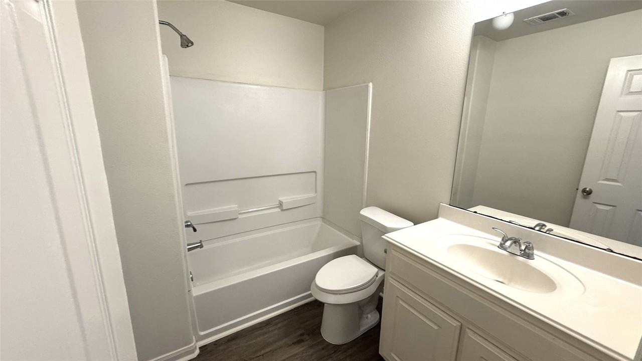 28831 Frio River Loop #28831 - Photo 5 of 30