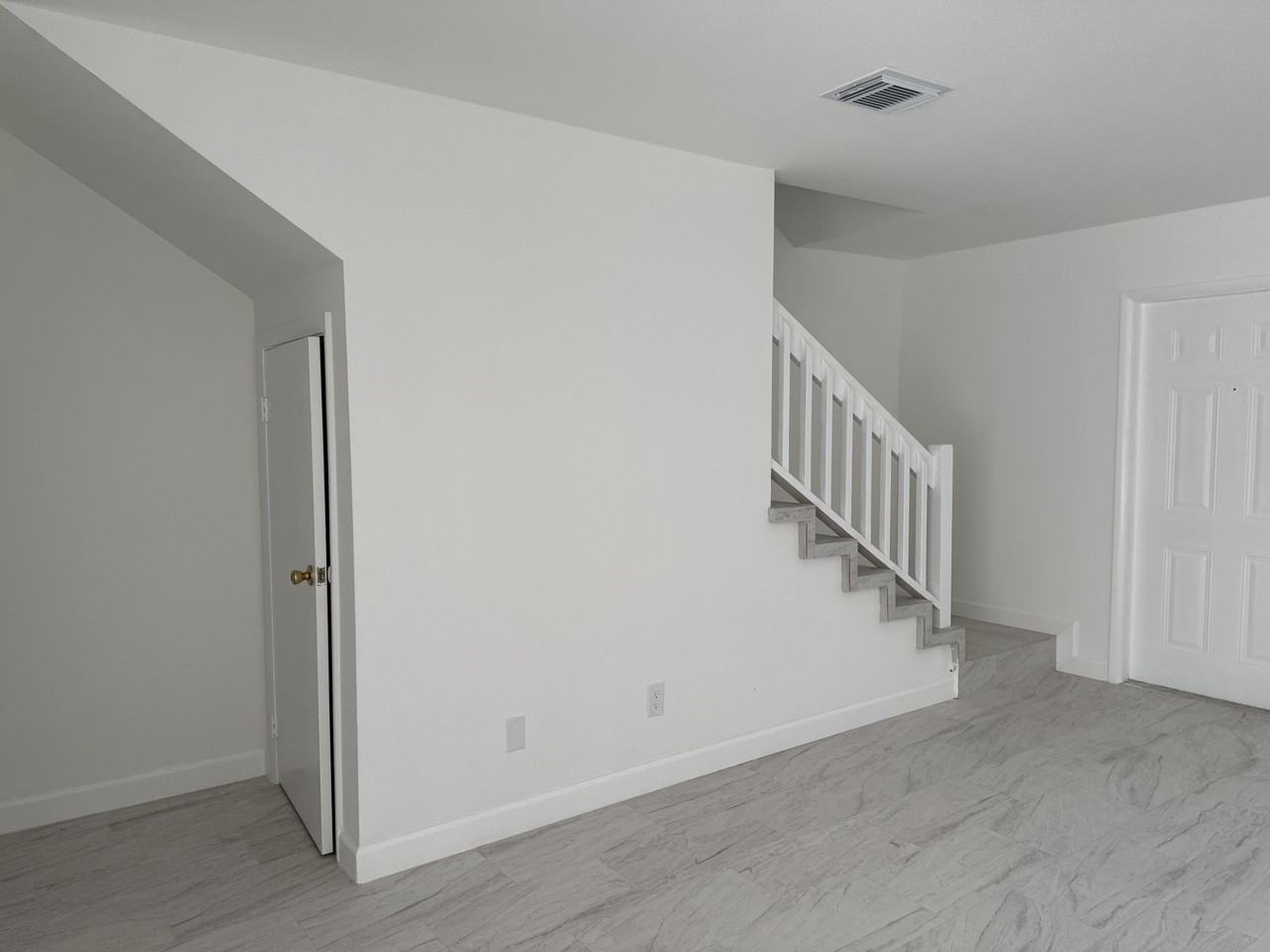 2103 Wharf Ln #2103 - Photo 5 of 33