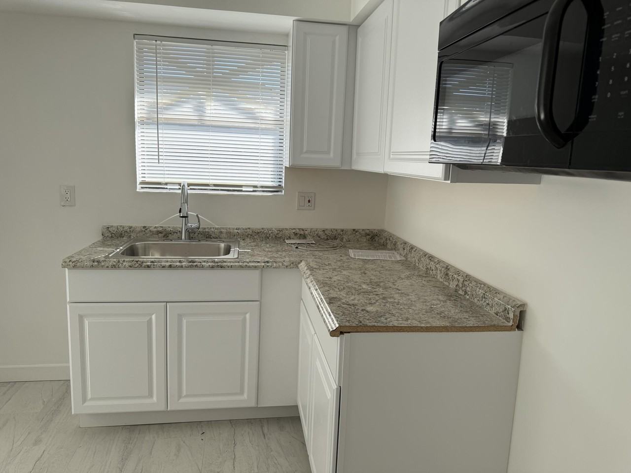 2103 Wharf Ln #2103 - Photo 6 of 33