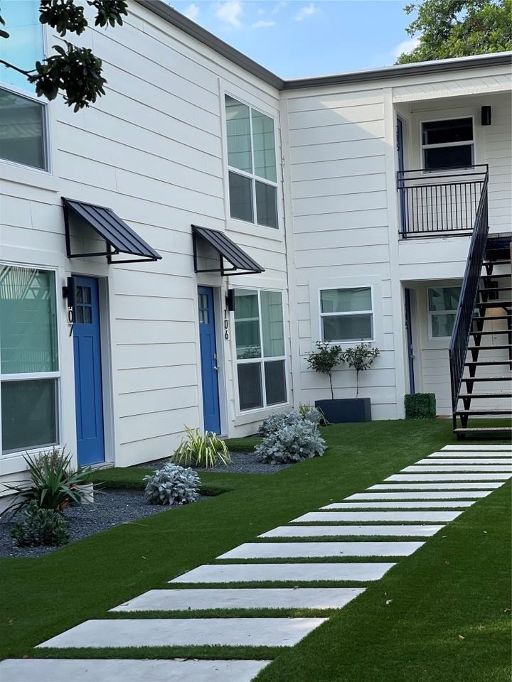 1714 Enfield Rd #1714-102 - Photo 3 of 7