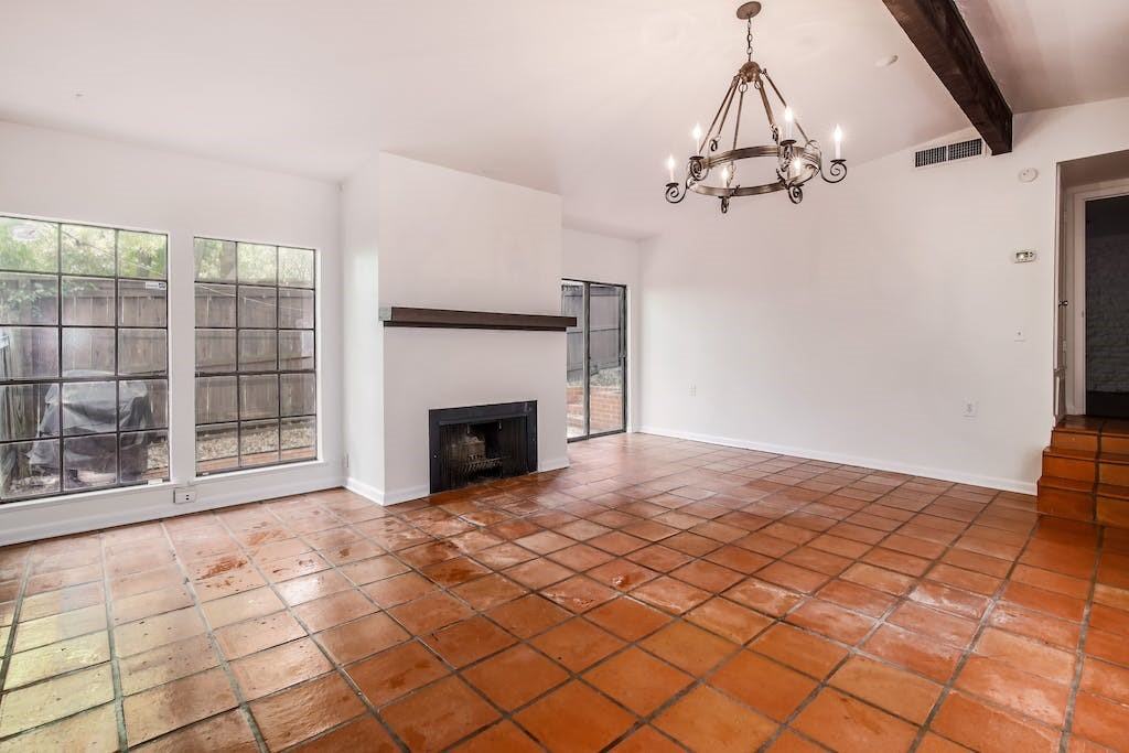 2909 Windsor Rd #2909B - Photo 5 of 14