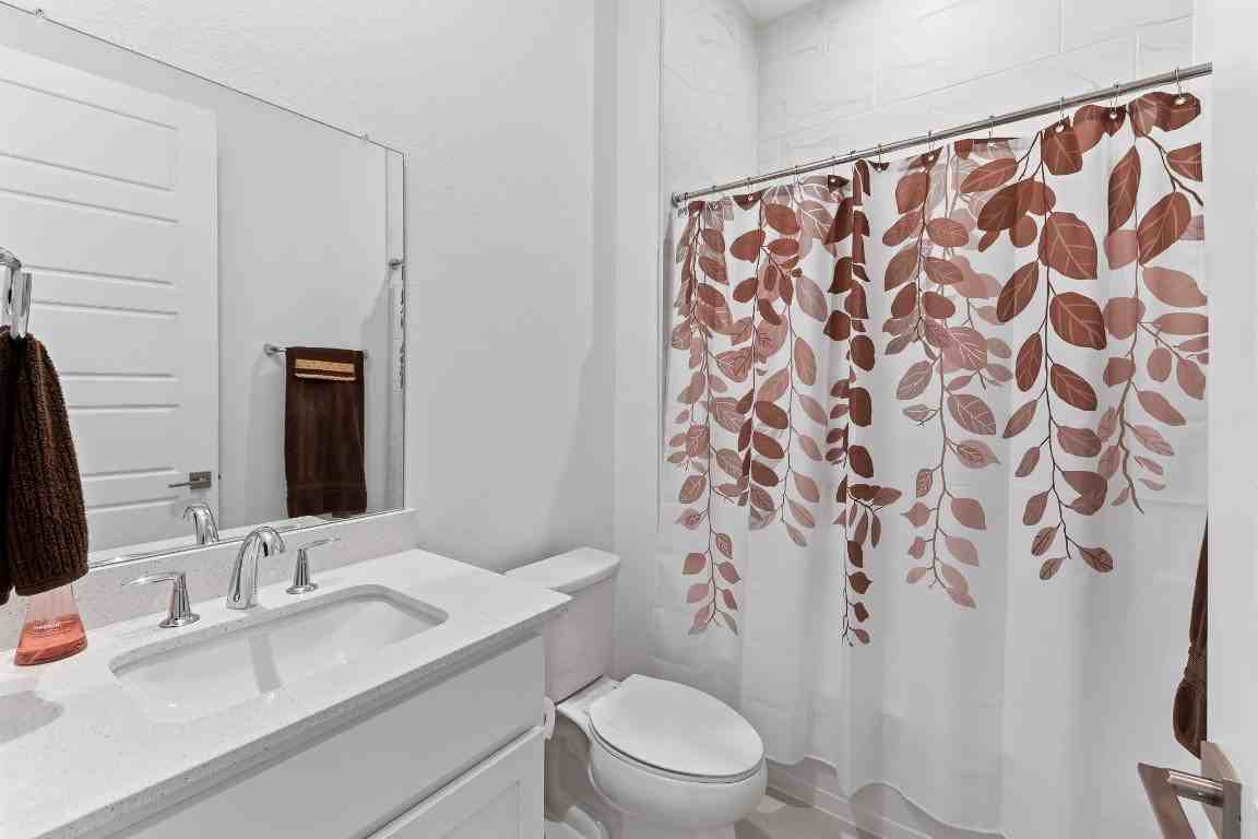 523 Hallwood Dr #523 - Photo 3 of 39