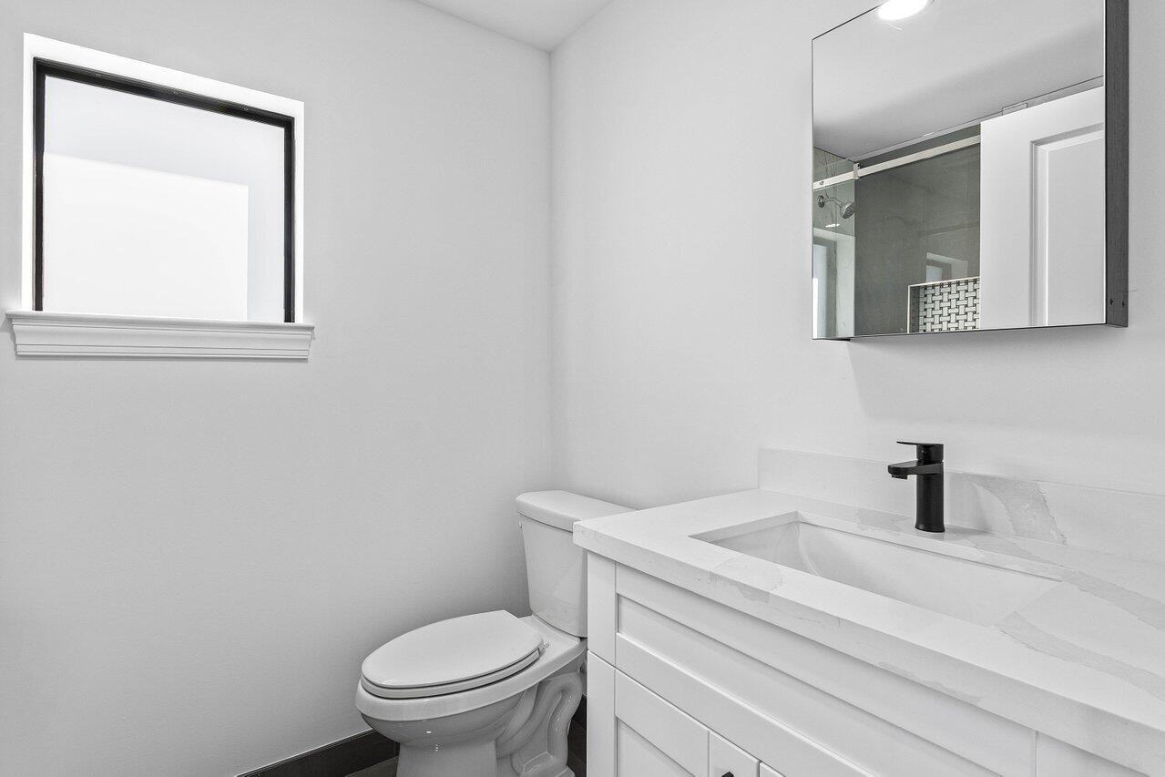 1827 Palm Acres Dr #1827-3 - Photo 4 of 34