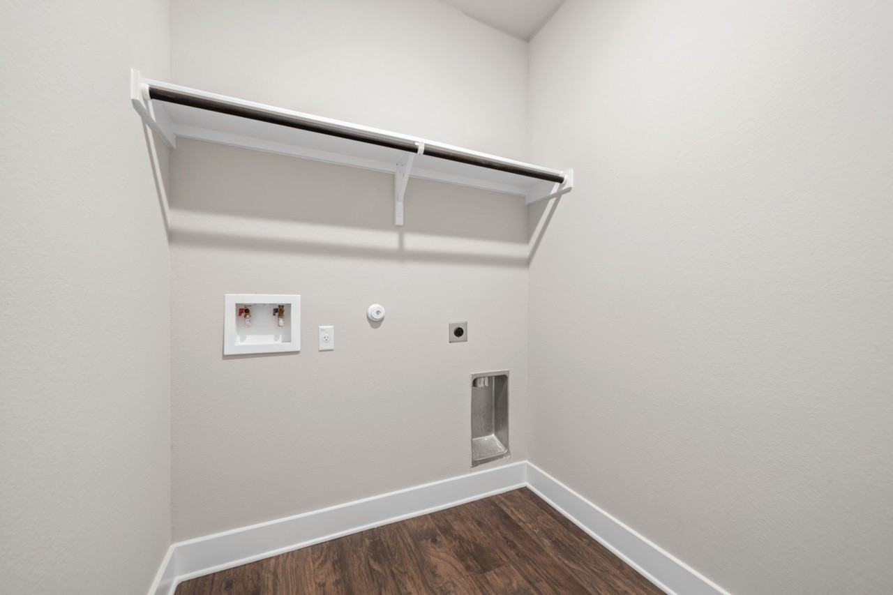 217 Pinnacle Ln #217 - Photo 4 of 33