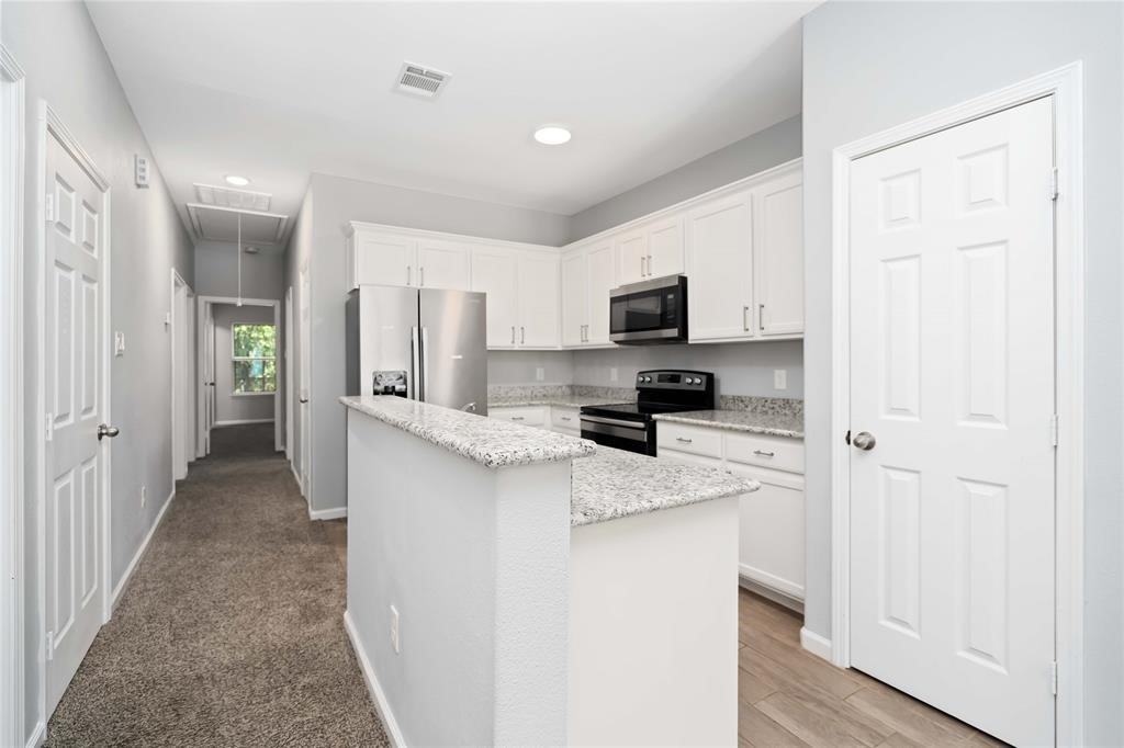 5105 Southwind St #5105B - Photo 7 of 20