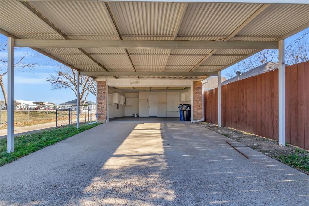 8691 Pebblebrook Dr #8691 - Photo 3 of 36