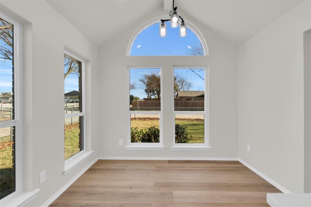 8691 Pebblebrook Dr #8691 - Photo 7 of 36