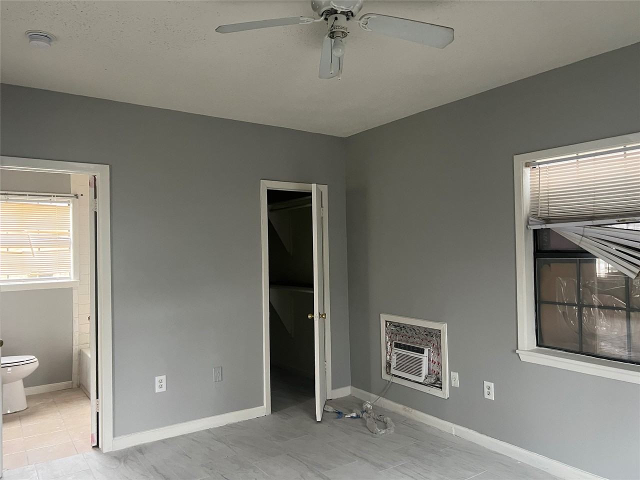 139 Van Molan St #139B - Photo 3 of 5