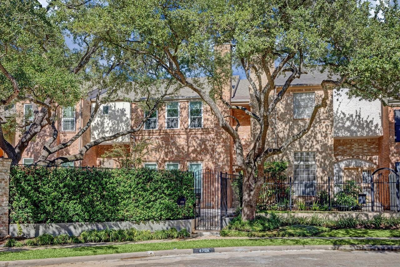 4706 Post Oak Timber Dr #4706 - Photo 2 of 23