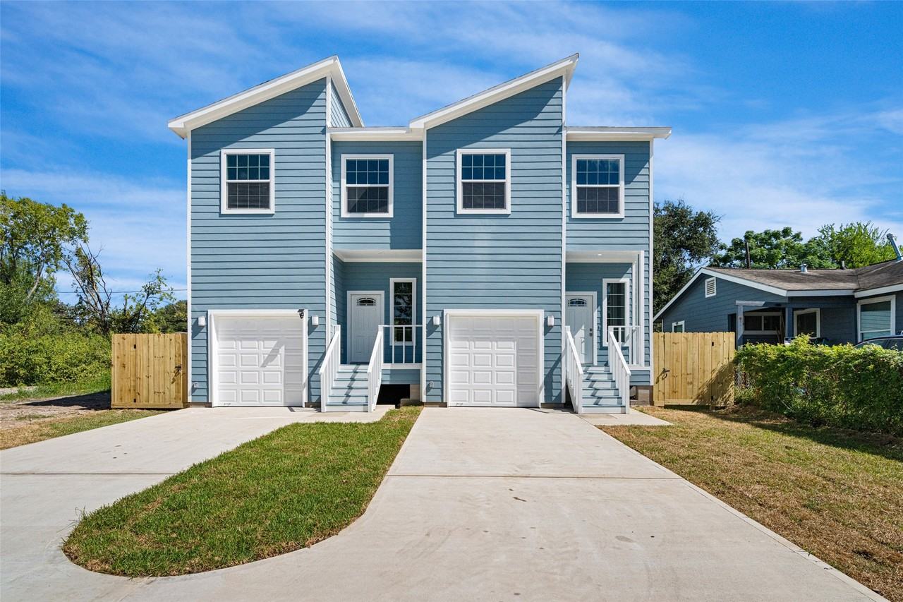 9409 Clinton Dr #9409A - Photo 3 of 28