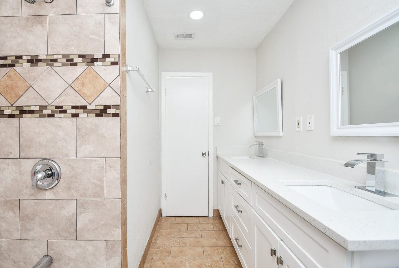 5214 De Milo Dr #5214 - Photo 7 of 30