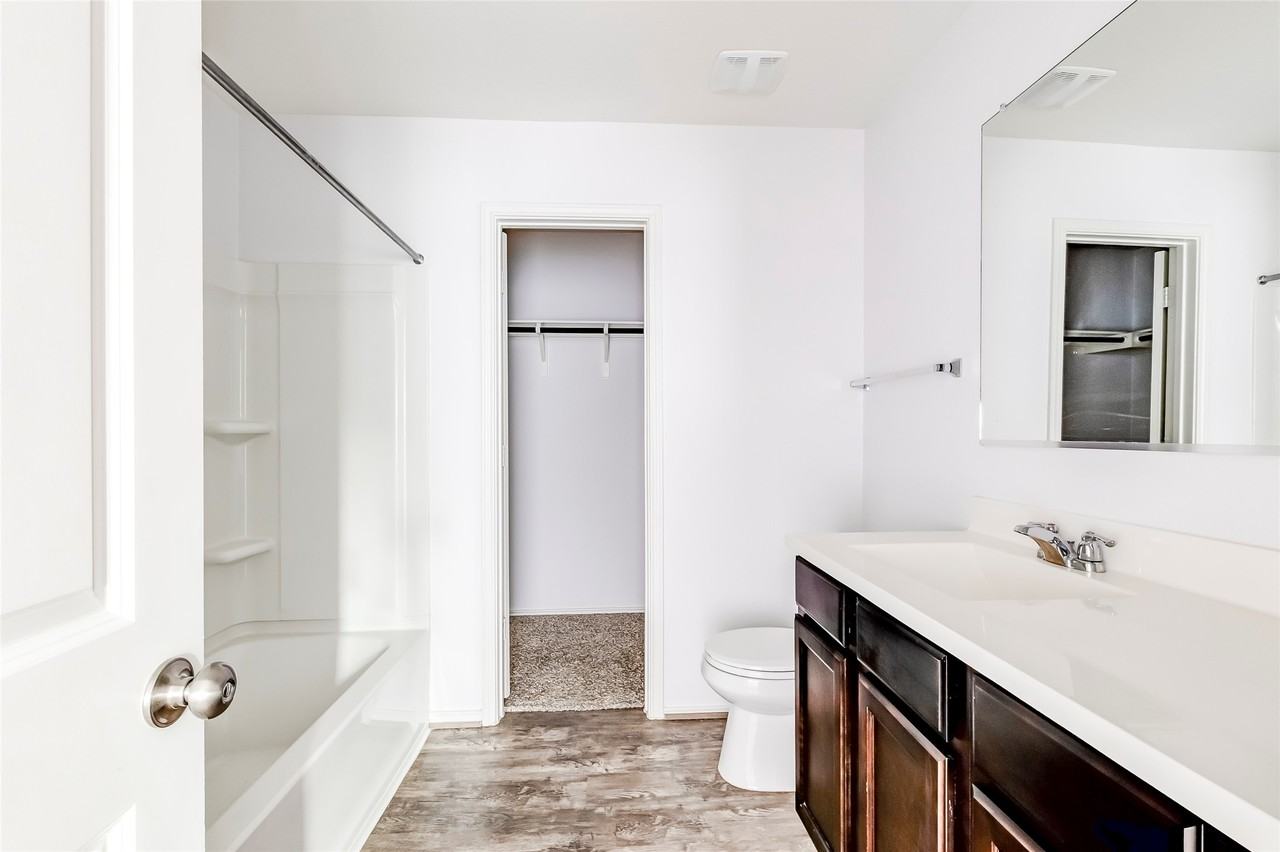 772 Circle Way #772 - Photo 6 of 50