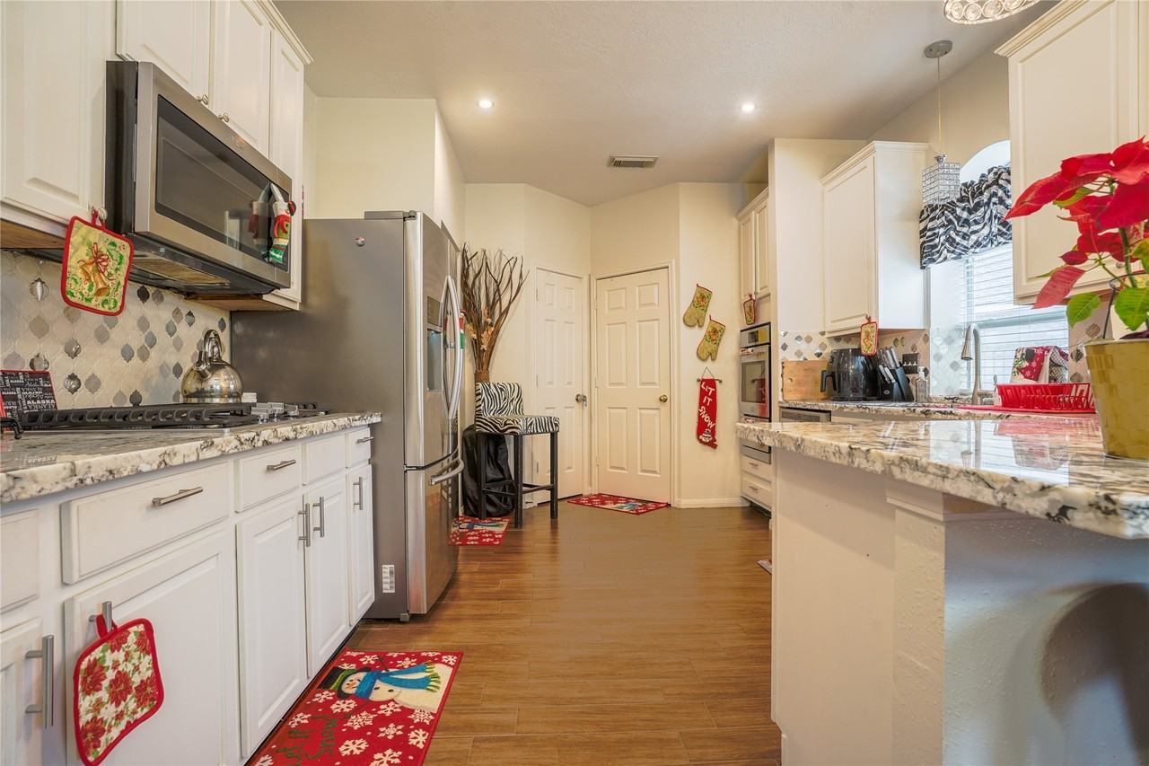 2730 Briarloch Ln #2730 - Photo 4 of 46