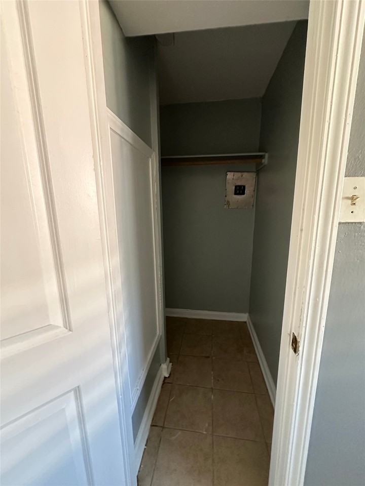 516 Holiday Dr #516-59 - Photo 5 of 12