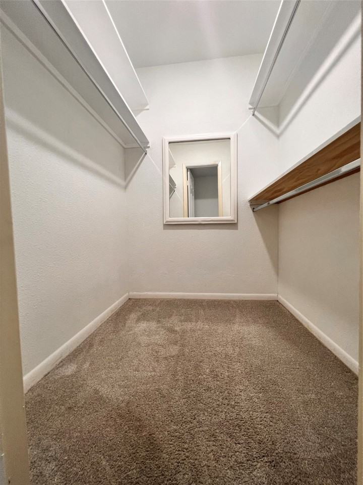 3005 Walnut Bend Ln #3005-32 - Photo 6 of 22