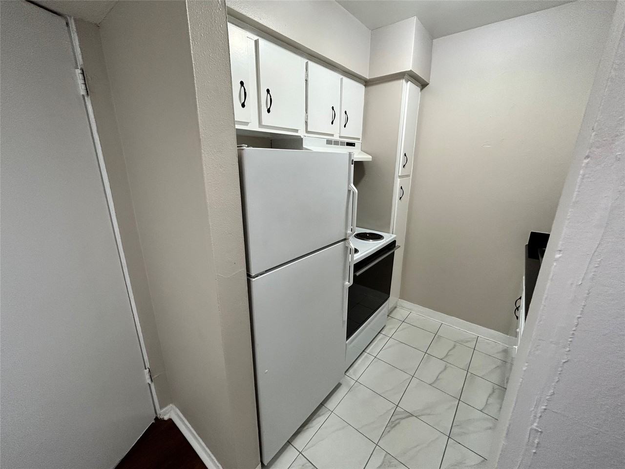 1416 Hawthorne St #1416-7 - Photo 6 of 12