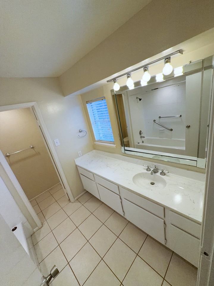 2210 Dorrington St #2210-201 - Photo 5 of 18