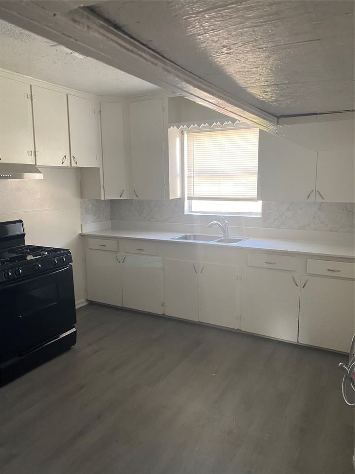 12415 Maricopa Ln #12415 - Photo 2 of 13