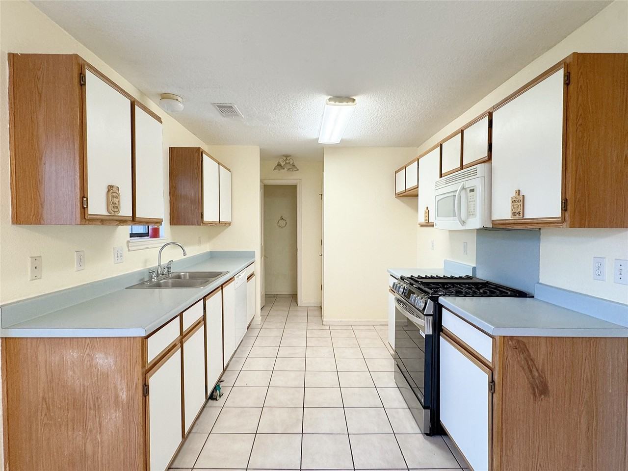 8631 Mapletwist St #8631 - Photo 6 of 25