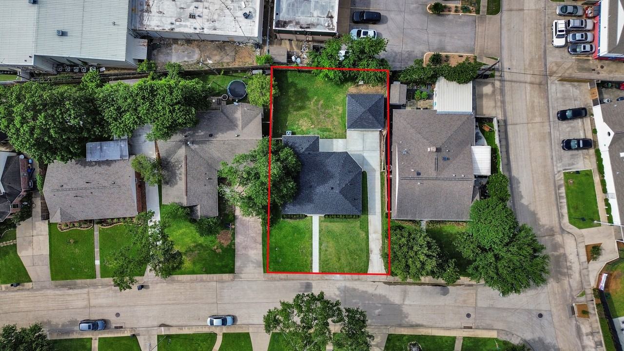 6249 Locke Ln #6249 - Photo 3 of 49