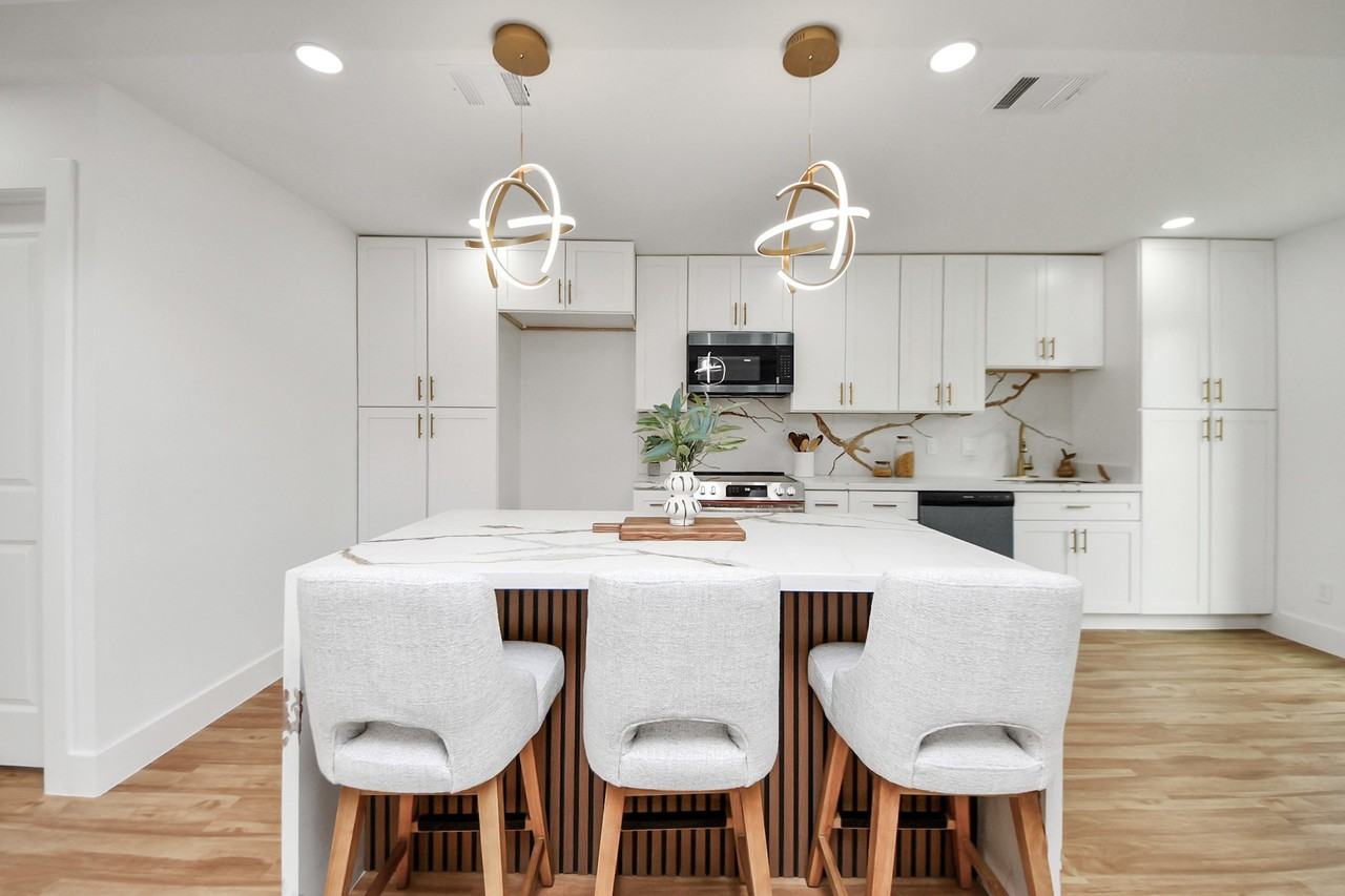 6249 Locke Ln #6249 - Photo 7 of 49