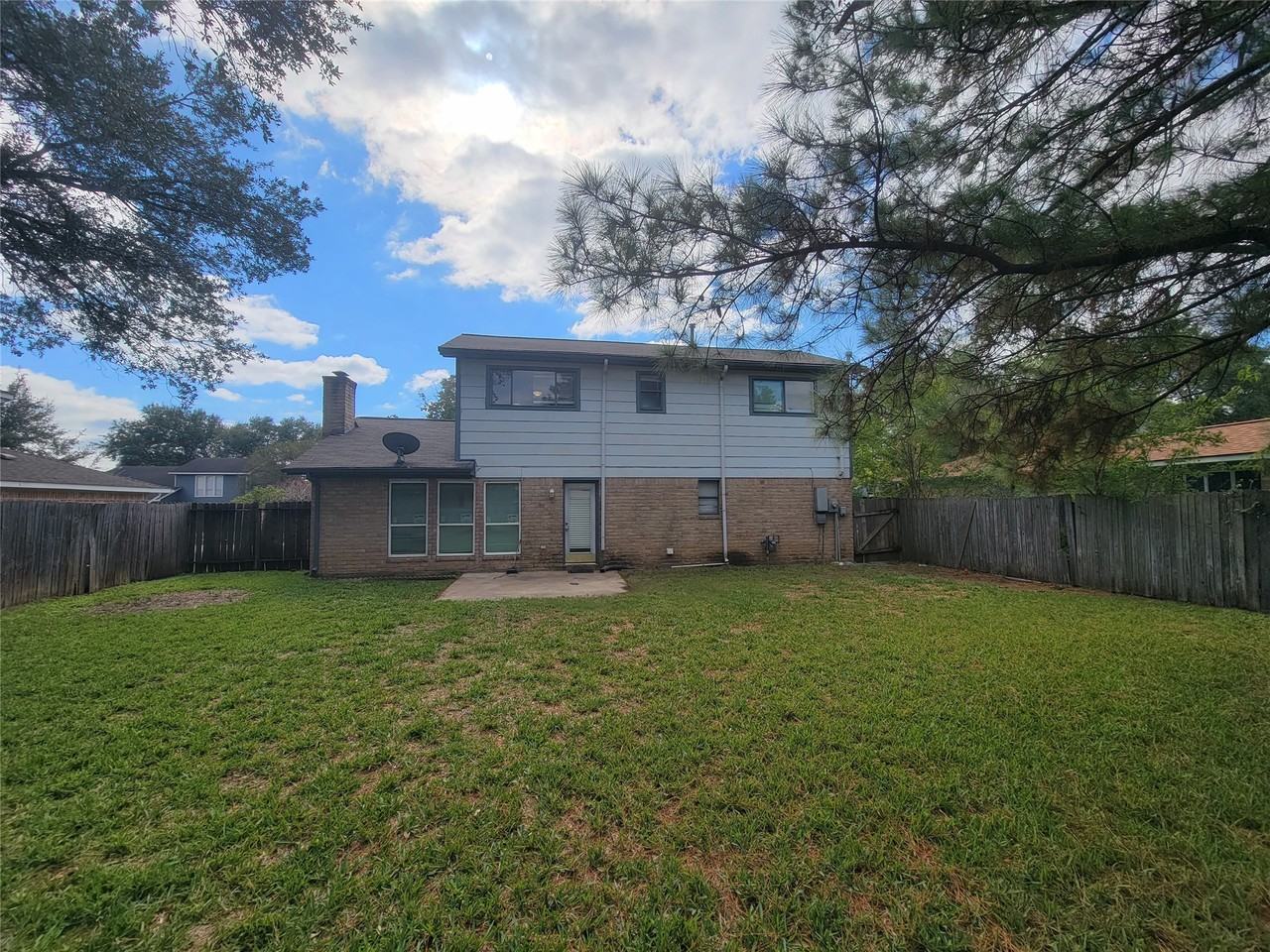 20918 Park Pine Dr #20918 - Photo 4 of 23